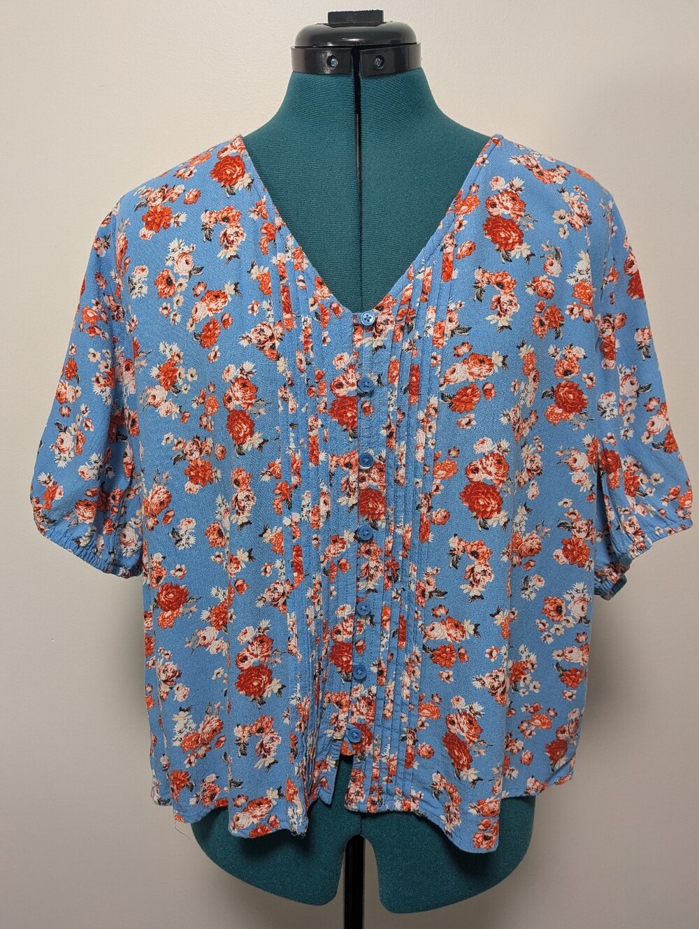 Blue Floral V-Neck Button Front Women’s Top